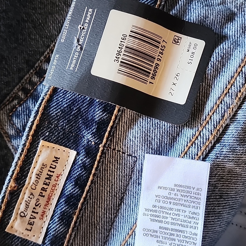 NWT! Levi's THE WEDGIE STRAIGHT  Indigo destructed vintage inspired denim - Picture 13 of 16